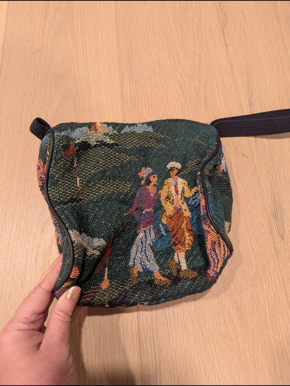 Tapestry Wristlet Pouch in Dark Green with Vintage Golf Scene - Picture 5 of 6